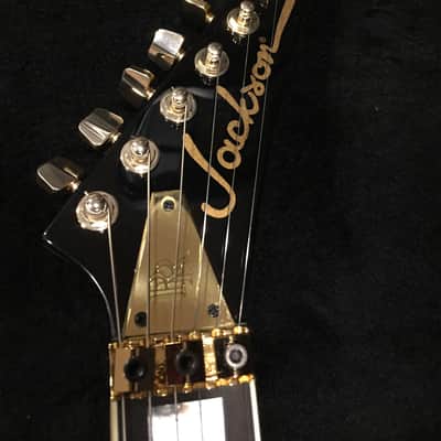 Jackson Custom Shop RR1.5 Randy Rhoads Gold Top image 8