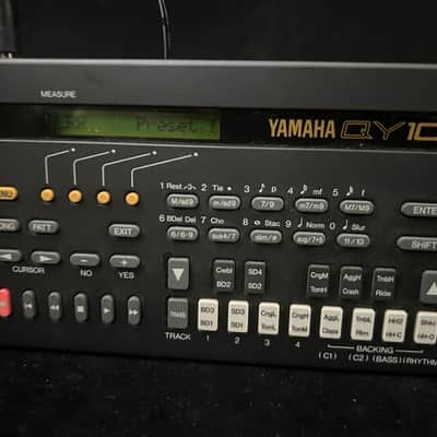 Yamaha QY10 Sequencer image 7