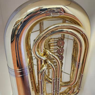 New Alexander 163 CC Tuba, Key of C, Yellow Brass, 5 valves, Lacquered, with Garland image 13