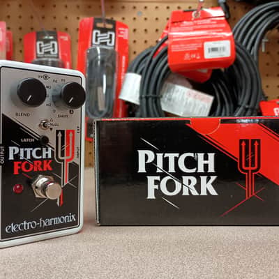 Electro-Harmonix Pitch Fork Polyphonic Pitch Shifter / Harmony Pedal - Black / White / Red image 2