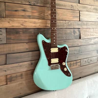 Squier Vista Jagmaster | Reverb Canada