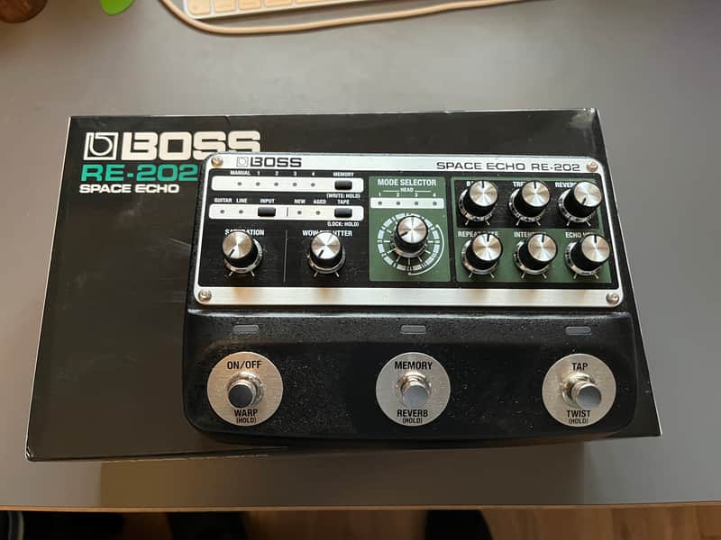 Boss RE-202 Space Echo