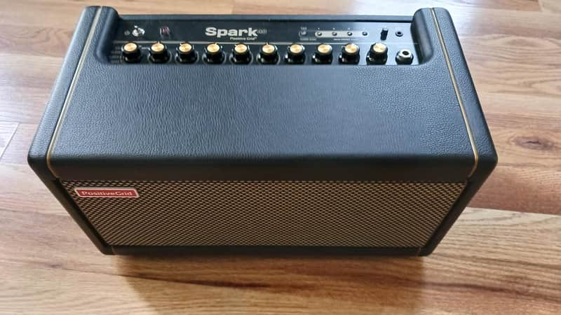 Positive Grid Spark 40 40-Watt 2x4" Modeling Guitar Combo Black with Carry Bag - Mint