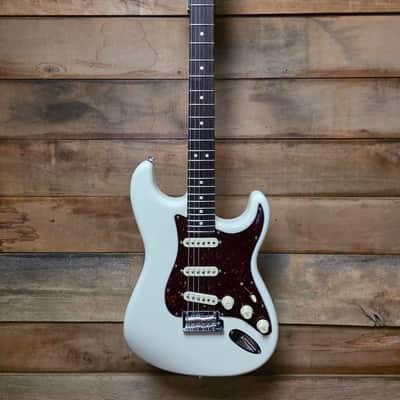 2025 Fender American Professional II Stratocaster® (Pre-Owned) - Olympic White w/ Hard Case image 8