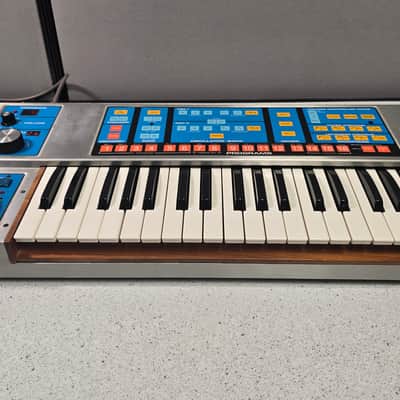 Moog Source Monophonic Analog Synthesizer with Gig Bag image 5