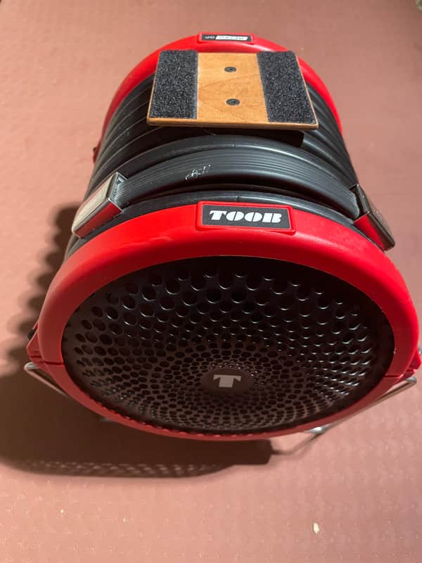TOOB Metro 6.5 GP 2023 - Black and red image 1
