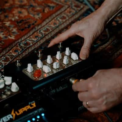 LANEY Loudpedal Tom Quayle signature 60-watt 2 channel Lionheart amplifier w IR loader Cab Sim and digital DAW recording image 5