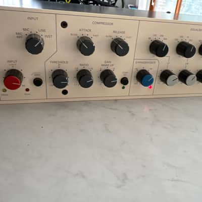 TL Audio 5051 Ivory 2 Series Mono Valve Processor 2010s - White image 3