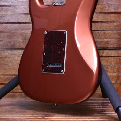 Fender Player Plus Stratocaster®, Pau Ferro Fingerboard, Aged Candy Apple Red image 4