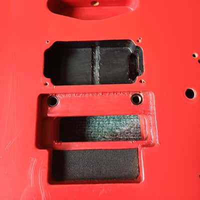 Guitar body 80s (Charvel?) Red image 3