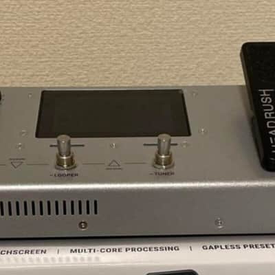 Headrush MX5 Amp Modeling Guitar Effect Processor Special Edition 2022 - Silver image 3