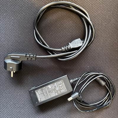 Blackstar FLY 3 Bass Stereo Pack + PSU + FREE Pedal EQ – Like New image 4