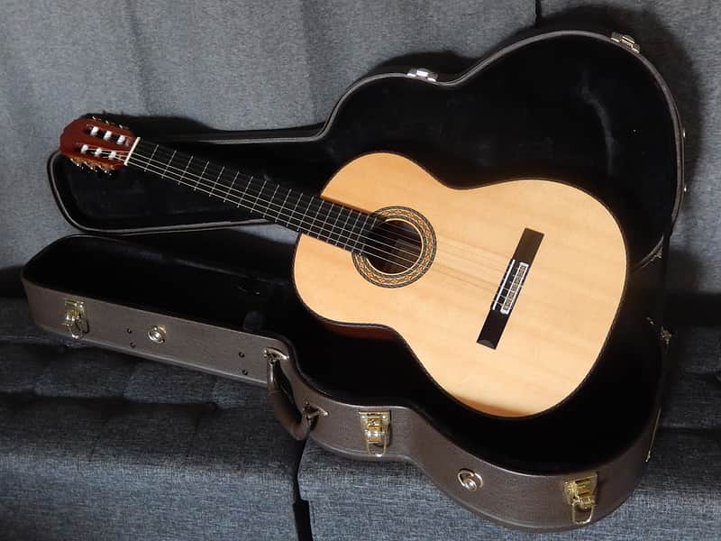 TAKAMINE'S TOP OF THE LINE 2022 -  MODEL No39E - CONCERT LEVEL CLASSICAL GUITAR - SPRUCE/MADAGASCAR ROSEWOOD image 1