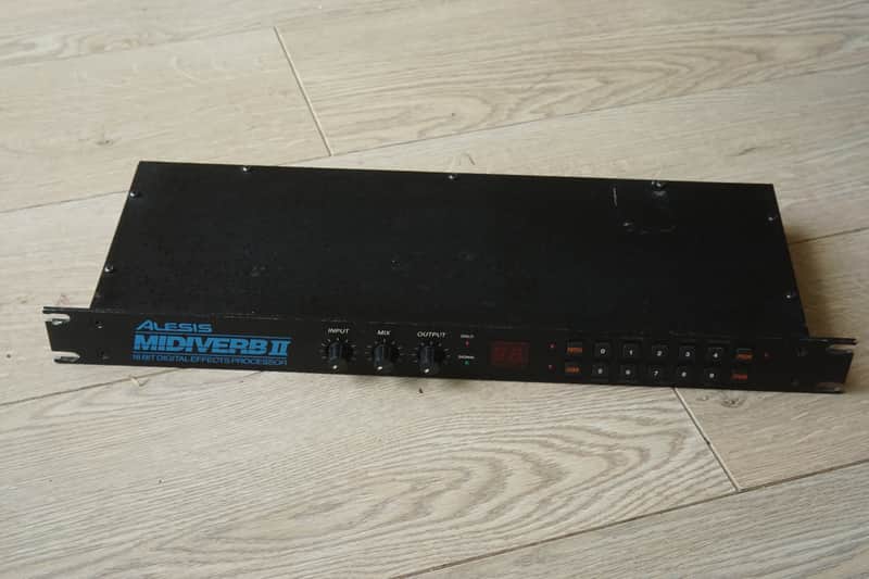 Alesis Midiverb II 16-Bit Digital Effects Processor 1990s - Black image 1