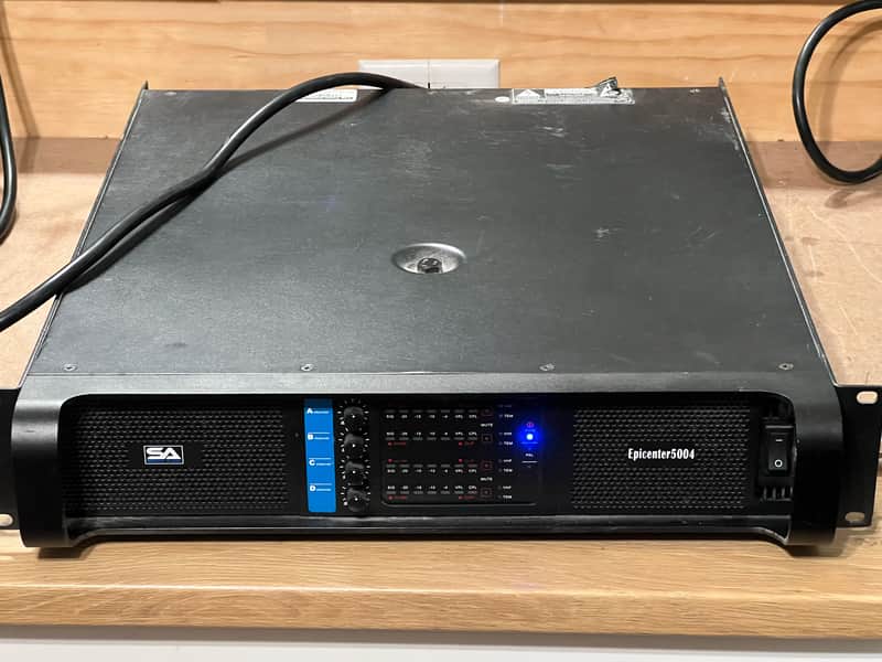 Seismic Audio Epicenter5004 4-Channel 2000w Power Amplifier 2010s - Black image 1