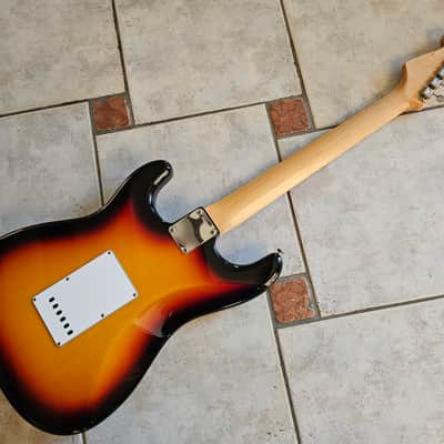 2011 Fender Stratocaster 60s Reissue NOS - Sunburst image 6