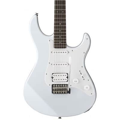 Yamaha Pacifica 012, White | Reverb