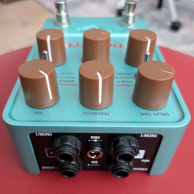 Universal Audio Del-Verb Ambience Companion 2023 - Present - Seafoam Green image 2