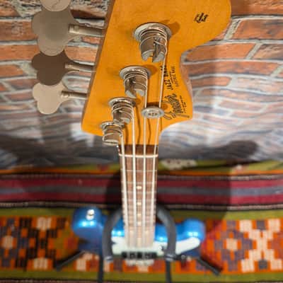 Fender 2023 Vintera II '60s Jazz Bass Rosewood Fretboard Lake Placid Blue image 3