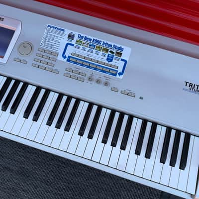 Korg Triton Studio 88-Key Workstation Keyboard – Very Good Condition – Tested image 5