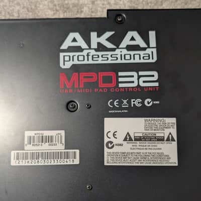 Akai MPD32 2010s - Black image 4