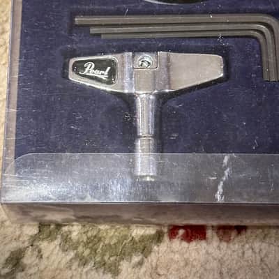 Pearl Eliminator Bass Drum Pedal Replaceable Cams & Drum Key Set image 2