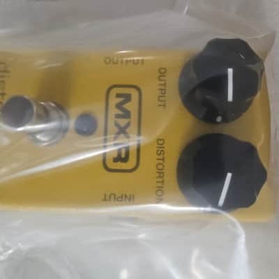 MXR fx pedal, mint condition in the box with paperwork M 104 image 3