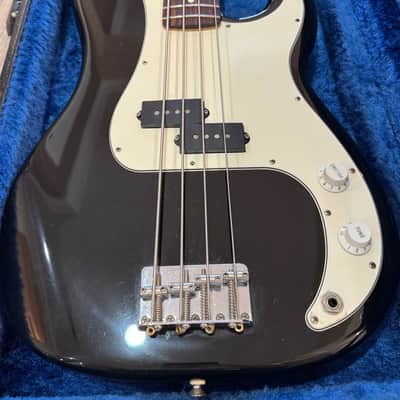 Fender Precision Bass (Made in Mexico ) 1994–1995 – Black – 8.5 lb image 6