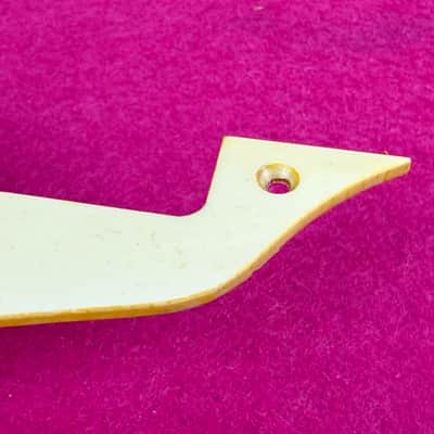 General Vintage Tone Vintage Ivory Aged Pickguard & Bracket for Gibson® Les Paul® '57–'60 (2009–Present USA Models) - Master of edad image 4