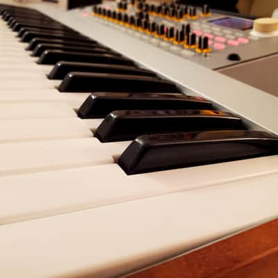 CERTIFIED!!! KORG RADIAS KEYBAORD FULLY INSPECTED/SERVICED AND IN AMAZING CONDITION! image 5