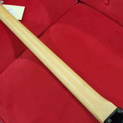 Dean V Bass Fretless Black image 22