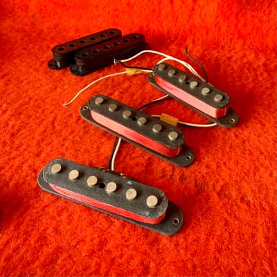 USA Fullerton Fender Stratocaster pickups 1982 - Grey bottom original vintage AVRI JV image 1