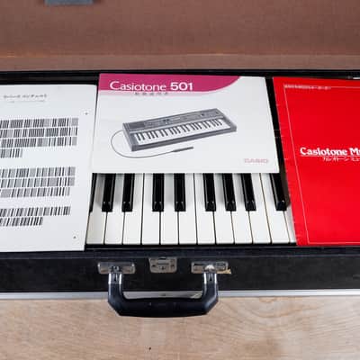 Casio CT-501 Casiotone 49-Key Synthesizer 1980s Natural Woodgrain 100V Vintage Japan w/ MS-1 Barcode Reader, Test Charts, Manual, Hard Case image 2