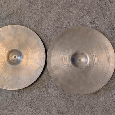 Zildjian  Avedis  - Vintage 1970s - 15" Hi Hats image 4