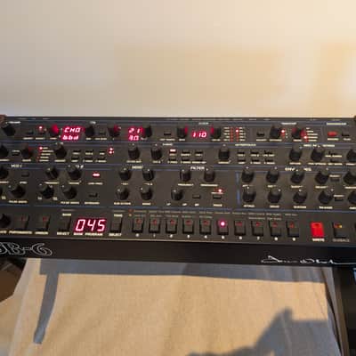 Dave Smith Instruments OB-6 Desktop 6-Voice Polyphonic Synthesizer 2017 - Present - Black image 1