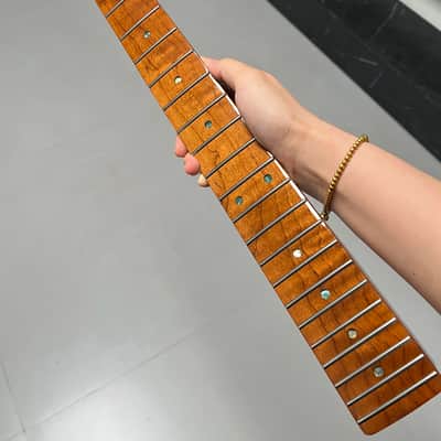 Gloss Roasted Flame Maple Electric Guitar Neck Round stainless steel 22 frets hole 10mm image 9