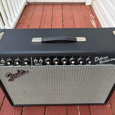 Fender '65 Deluxe Reverb Reissue 22-Watt 1x12" Guitar Combo image 2