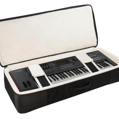 Gator G-PG-61 Pro-Go Ultimate 61-Note Keyboard Gig Bag image 4