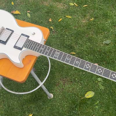 Epiphone Jerry Cantrell Les Paul Custom Prophecy 2022 - Present - Bone White image 1