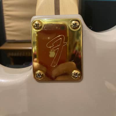 Fender Stratocaster P/C Alder Shoreline Gold image 7