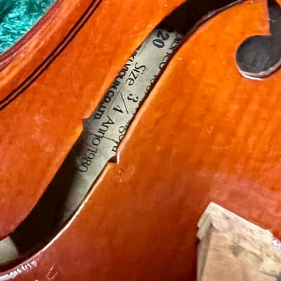 Suzuki Violin 220 image 3