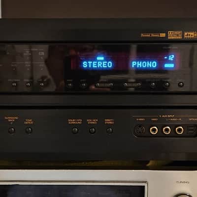 Denon Denon AVR-883 discrete 6-channel A/V receiver 90s - Black image 1