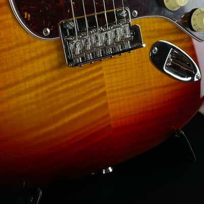 Fender 70th Anniversary American Professional II Stratocaster Comet Burst incl. Case + NEW image 7