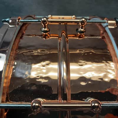 Ludwig Hammered Copper Phonic 6.5x14" 10-Lug Snare Drum with Copper Hardware, Tube Lugs - Polished Copper image 13