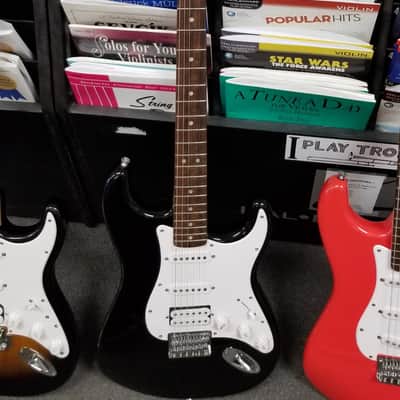 Squier By Fender Bullet Strat Polish Ebony image 2