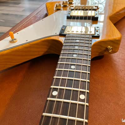 Gibson Custom Shop '58 Korina Explorer Reissue 2021 - Present - Natural with Black Pickguard image 10