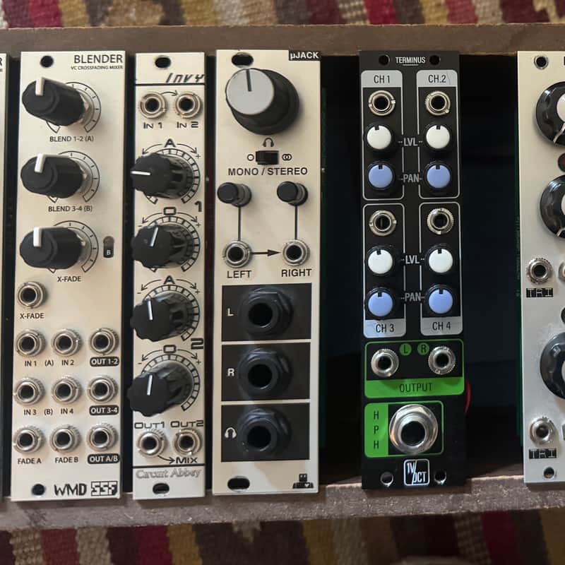 Intellijel uJack Line Level Output Eurorack Synth Module