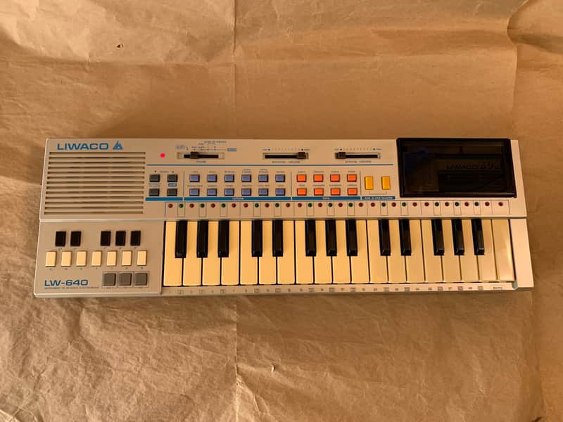 Liwaco LW-640 1980s - Grey 32key Keyboard Synthesizer Japan Casio PT-80 clone VGC image 1