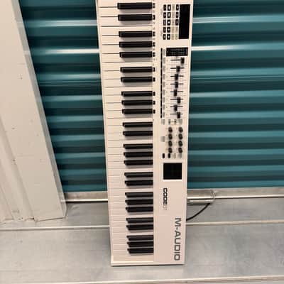 M-Audio Code 61 USB MIDI Keyboard Controller 2010s - White