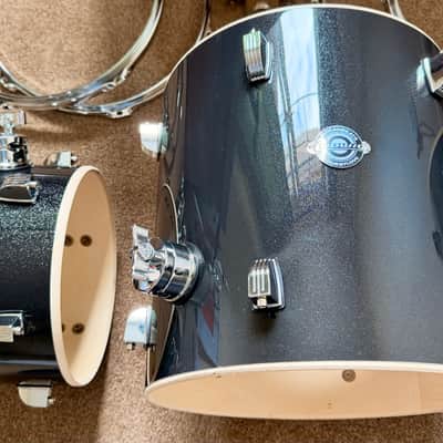 ✨ As-New Ludwig Breakbeats by Questlove 10/13/16/5x14" 4pc Drum Kit (Plus Remo Drum Heads) - Black Sparkle image 2